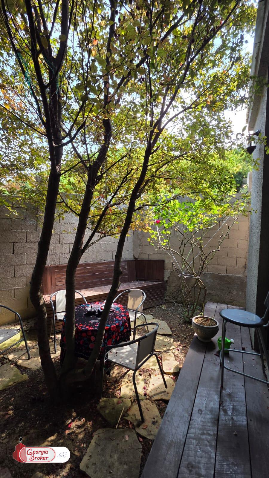 nearly repaired 6-room house for sale